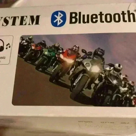 FreedConn 8 way conference intercom system, smart connect helmet audio - Picture 7 of 7